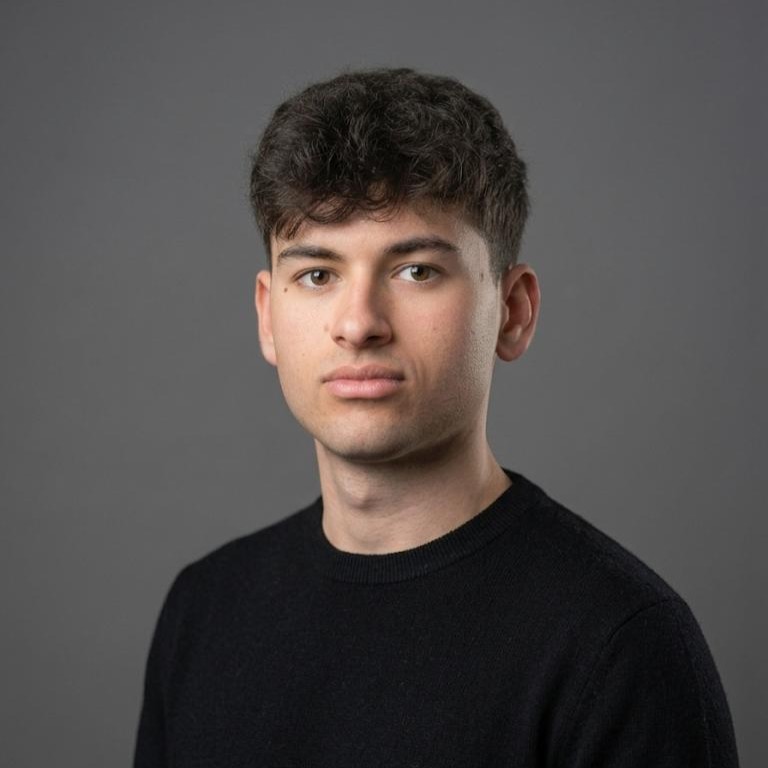 Foto prfilo di Andrea Comolli, studente di informatica